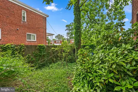 Exterior - 8518 11th Ave, Silver Spring, MD 20903 photo 6 of 7