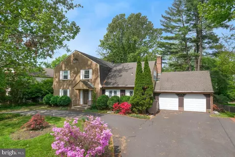 11116 Luxmanor Rd, Rockville, MD 20852