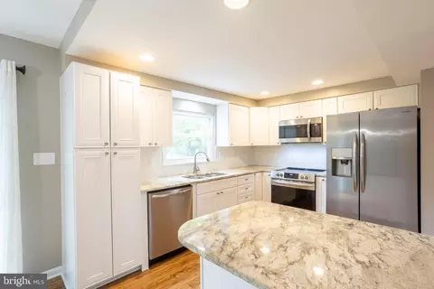 18106 Kitchen House Ct, Germantown, MD 20874