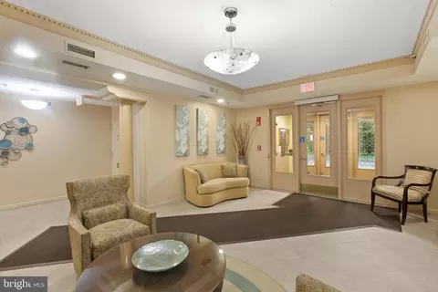 14805 Pennfield Cir #203, Silver Spring, MD 20906 photo 32