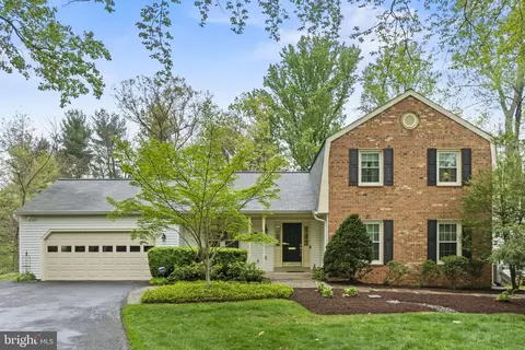 1038 Carnation Dr, Rockville, MD 20850