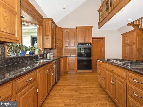 Kitchen - 11401 Mountain View Rd, Damascus, MD 20872 photo 4 of 4