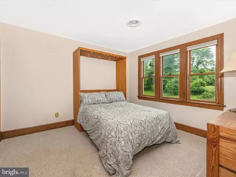 Bedroom - 11401 Mountain View Rd, Damascus, MD 20872 photo 5 of 12