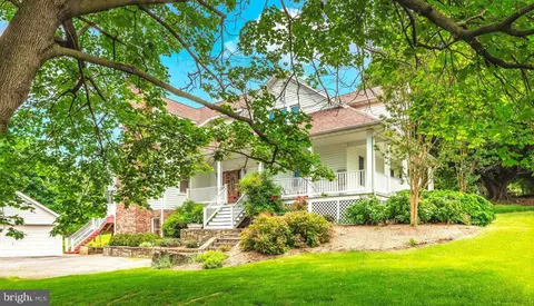 11401 Mountain View Rd, Damascus, MD 20872