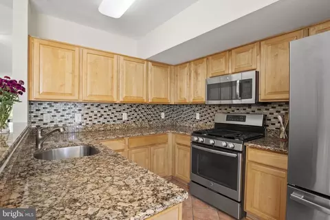 2070 University Blvd W #2, Silver Spring, MD 20902 photo 6