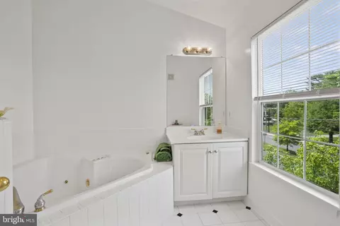 2070 University Blvd W #2, Silver Spring, MD 20902 photo 18