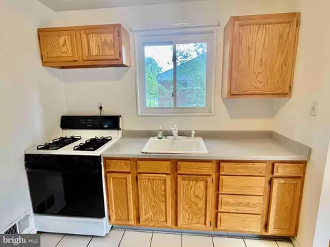 3723 Ralph Rd, Silver Spring, MD 20906 photo 5