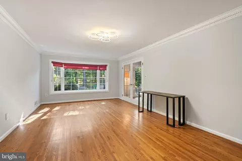 620 Whitingham Dr, Silver Spring, MD 20904 photo 5