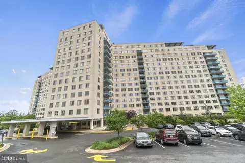 10500 Rockville Pike #G22, Rockville, MD 20852