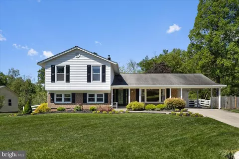 Exterior - 15320 Aylesbury St, Silver Spring, MD 20905 photo 2 of 13