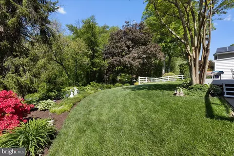 Exterior - 15320 Aylesbury St, Silver Spring, MD 20905 photo 10 of 13