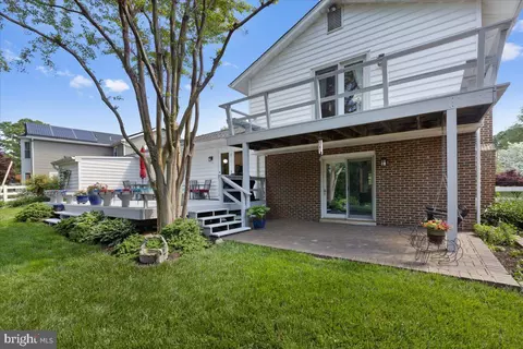 Exterior - 15320 Aylesbury St, Silver Spring, MD 20905 photo 7 of 13