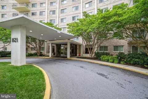 1121 University Blvd W #1010-B, Silver Spring, MD 20902