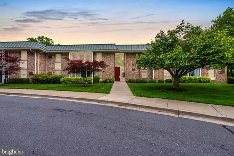 3400 Gleneagles Dr #73-1H, Silver Spring, MD 20906
