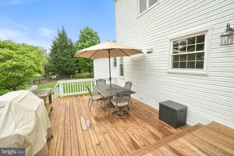 Exterior - 17247 Spates Hill Rd, Poolesville, MD 20837 photo 15 of 19