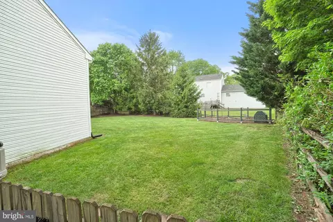 Exterior - 17247 Spates Hill Rd, Poolesville, MD 20837 photo 6 of 19