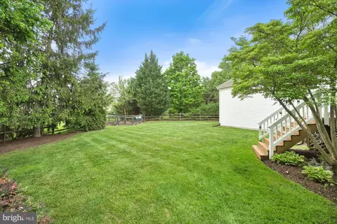 Exterior - 17247 Spates Hill Rd, Poolesville, MD 20837 photo 9 of 19