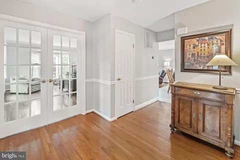 Entry Way - 17247 Spates Hill Rd, Poolesville, MD 20837 photo 2 of 5