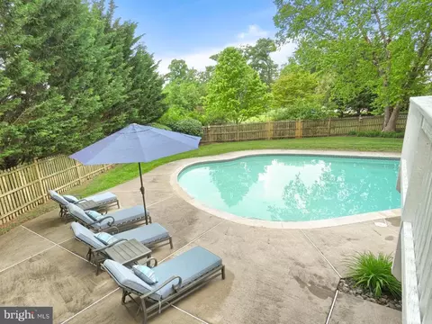 Exterior - 17247 Spates Hill Rd, Poolesville, MD 20837 photo 13 of 19