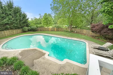 Exterior - 17247 Spates Hill Rd, Poolesville, MD 20837 photo 14 of 19