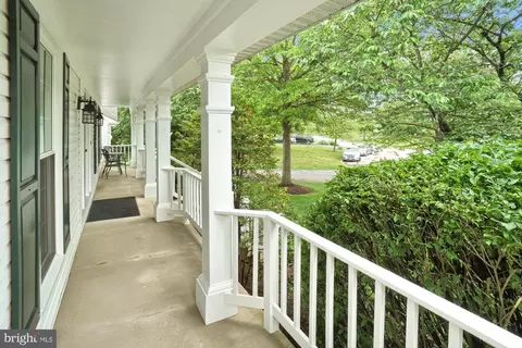 Exterior - 17247 Spates Hill Rd, Poolesville, MD 20837 photo 5 of 19