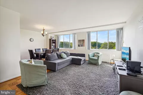 10401 Grosvenor Pl #906, Rockville, MD 20852