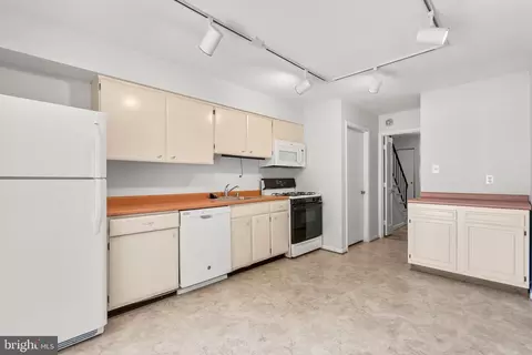 Kitchen - 2729 Atlanta Dr #4-2729, Silver Spring, MD 20906 photo 2 of 2