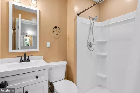 Bath - 2729 Atlanta Dr #4-2729, Silver Spring, MD 20906 photo 1 of 2