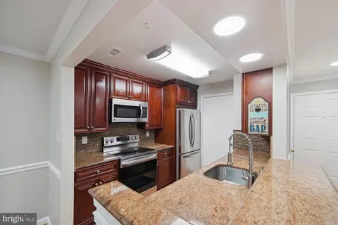 Kitchen - 3317 Sir Thomas Dr #4-A-21, Silver Spring, MD 20904 photo 2 of 2