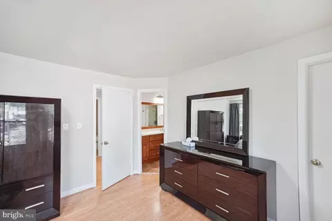 Entry Way - 3317 Sir Thomas Dr #4-A-21, Silver Spring, MD 20904 photo 1 of 1