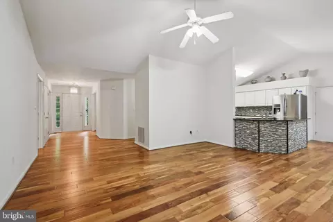 Entry Way - 19026 Cattail Ln, Poolesville, MD 20837 photo 1 of 4