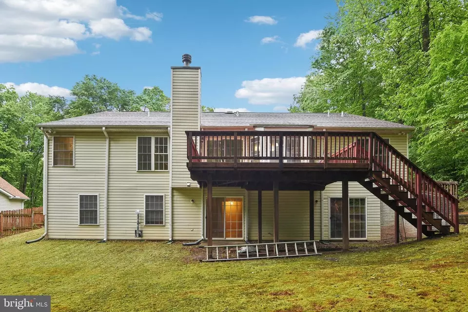 Exterior - 19026 Cattail Ln, Poolesville, MD 20837 photo 4 of 7