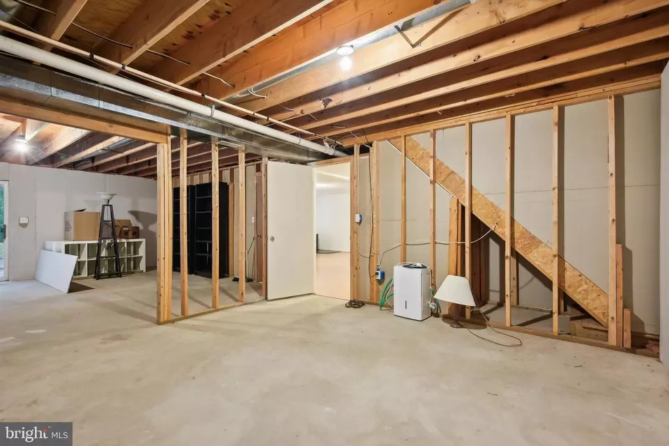 Entry Way - 19026 Cattail Ln, Poolesville, MD 20837 photo 4 of 4