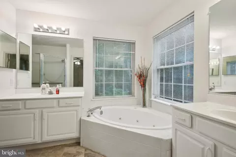 19026 Cattail Ln, Poolesville, MD 20837 photo 32