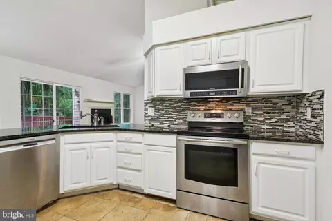 19026 Cattail Ln, Poolesville, MD 20837 photo 12