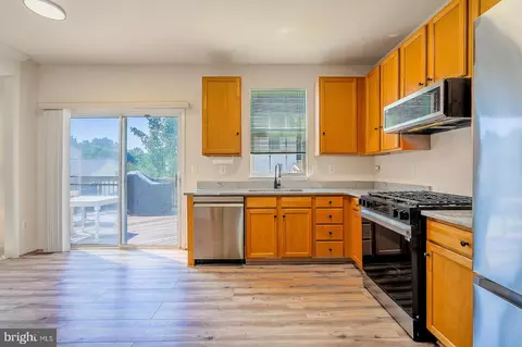 Kitchen - 1318 Wheaton Ln, Silver Spring, MD 20902 photo 3 of 3
