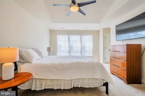 Bedroom - 1318 Wheaton Ln, Silver Spring, MD 20902 photo 2 of 7