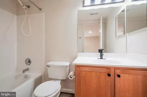 Bath - 1318 Wheaton Ln, Silver Spring, MD 20902 photo 1 of 2