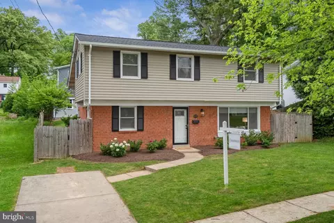 11417 Lund Pl, Kensington, MD 20895