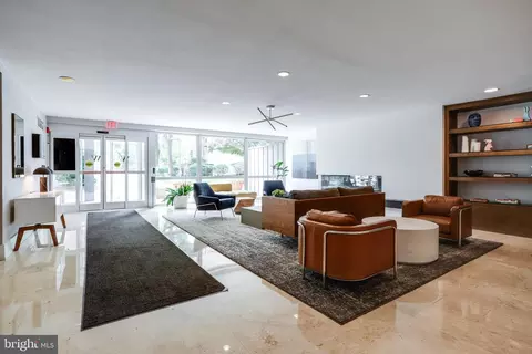 4977 Battery Ln #1-606, Bethesda, MD 20814