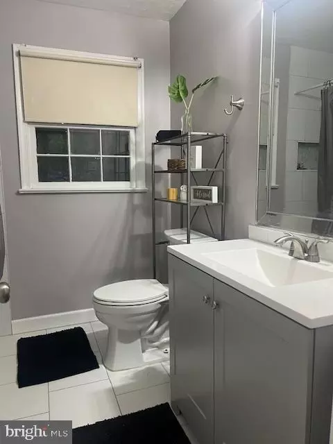 Bath - 3113 Verona Ct, Silver Spring, MD 20906 photo 1 of 13