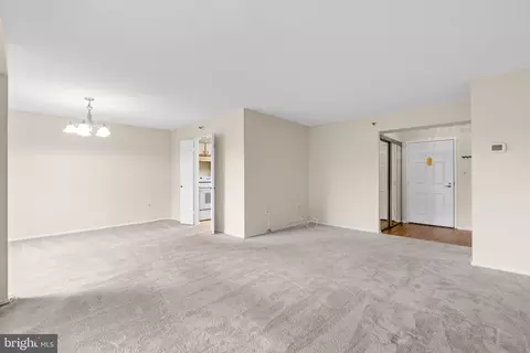 15101 Interlachen Dr #1-716, Silver Spring, MD 20906 photo 5