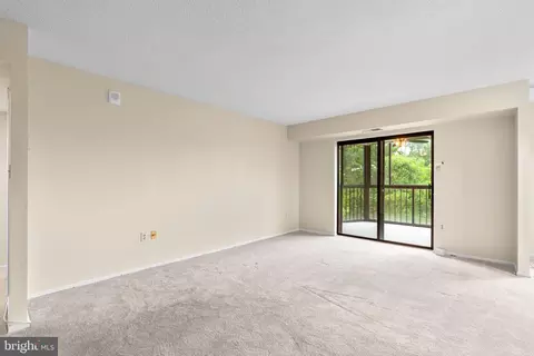 15101 Interlachen Dr #1-716, Silver Spring, MD 20906 photo 6