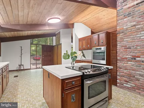 Kitchen - 1809 Gamewell Rd, Silver Spring, MD 20905 photo 6 of 6