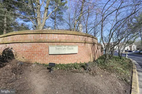 10834 Antigua Ter #103, North Bethesda, MD 20852
