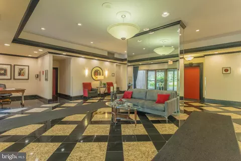 1220 Blair Mill Rd #904, Silver Spring, MD 20910 photo 4