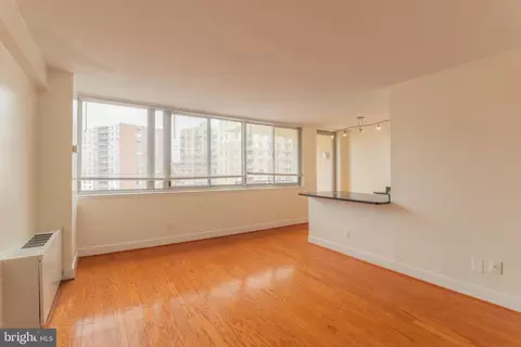 1220 Blair Mill Rd #904, Silver Spring, MD 20910 photo 10