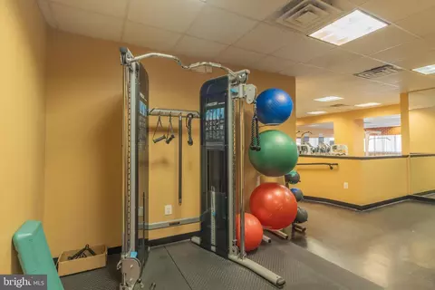 1220 Blair Mill Rd #904, Silver Spring, MD 20910 photo 41