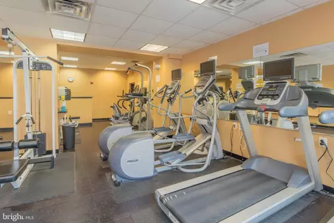 1220 Blair Mill Rd #904, Silver Spring, MD 20910 photo 44
