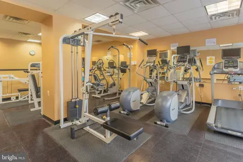 1220 Blair Mill Rd #904, Silver Spring, MD 20910 photo 45